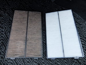 エアコンフィルター　交換