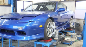 アライメント調整の料金は？DIYで車を測定することはできる？